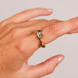 Wave Ring Gold with 3 Stones # 2 | Size 8