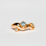 Wave Ring Gold with 3 Stones # 2 | Size 8