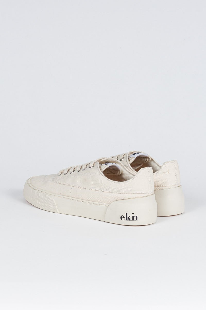 EKNKeir Sneaker | Ecru Canvas Vegan36