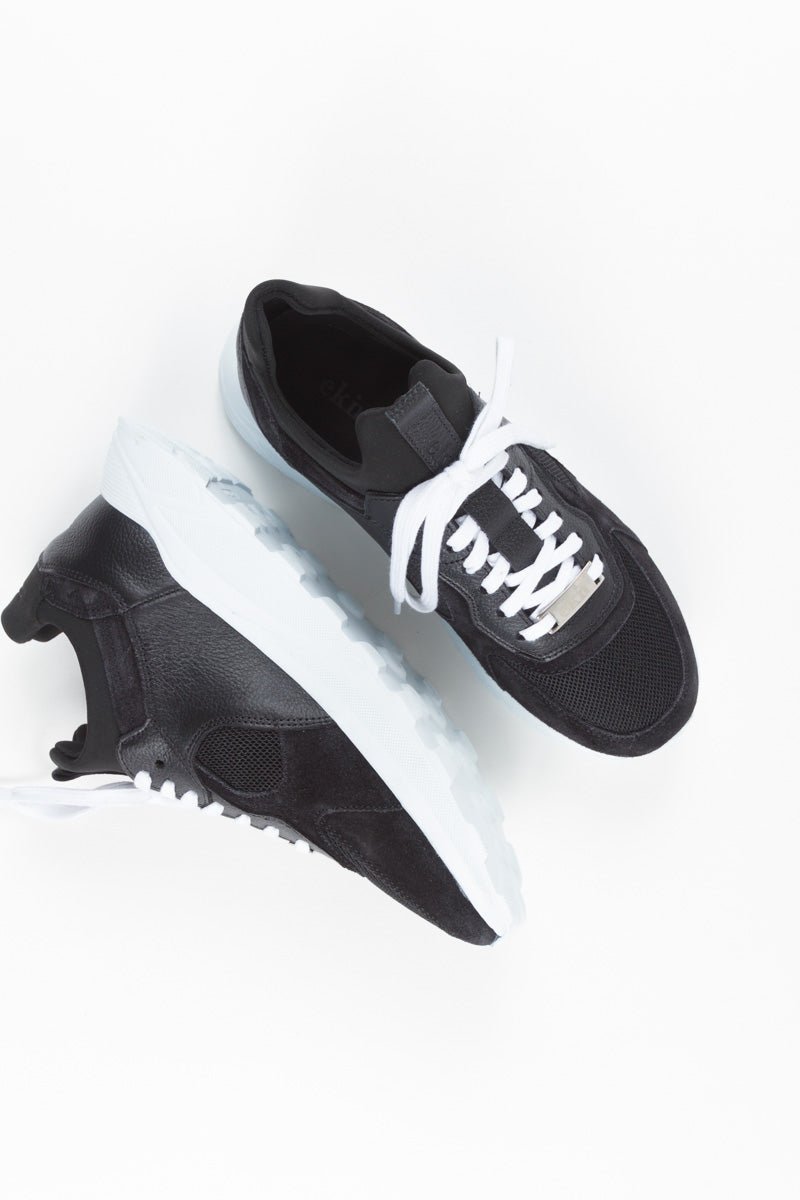 EKNLarch Sneaker | Black Leather + Suede36