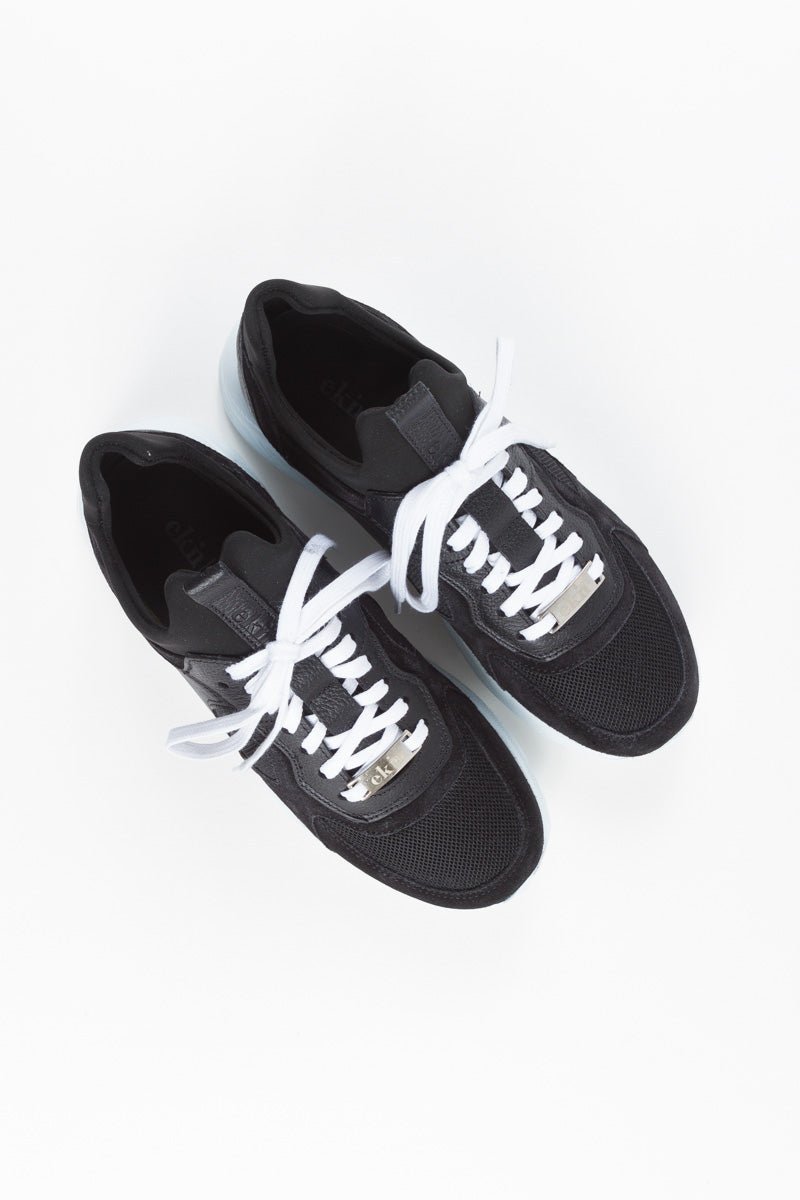 EKNLarch Sneaker | Black Leather + Suede36