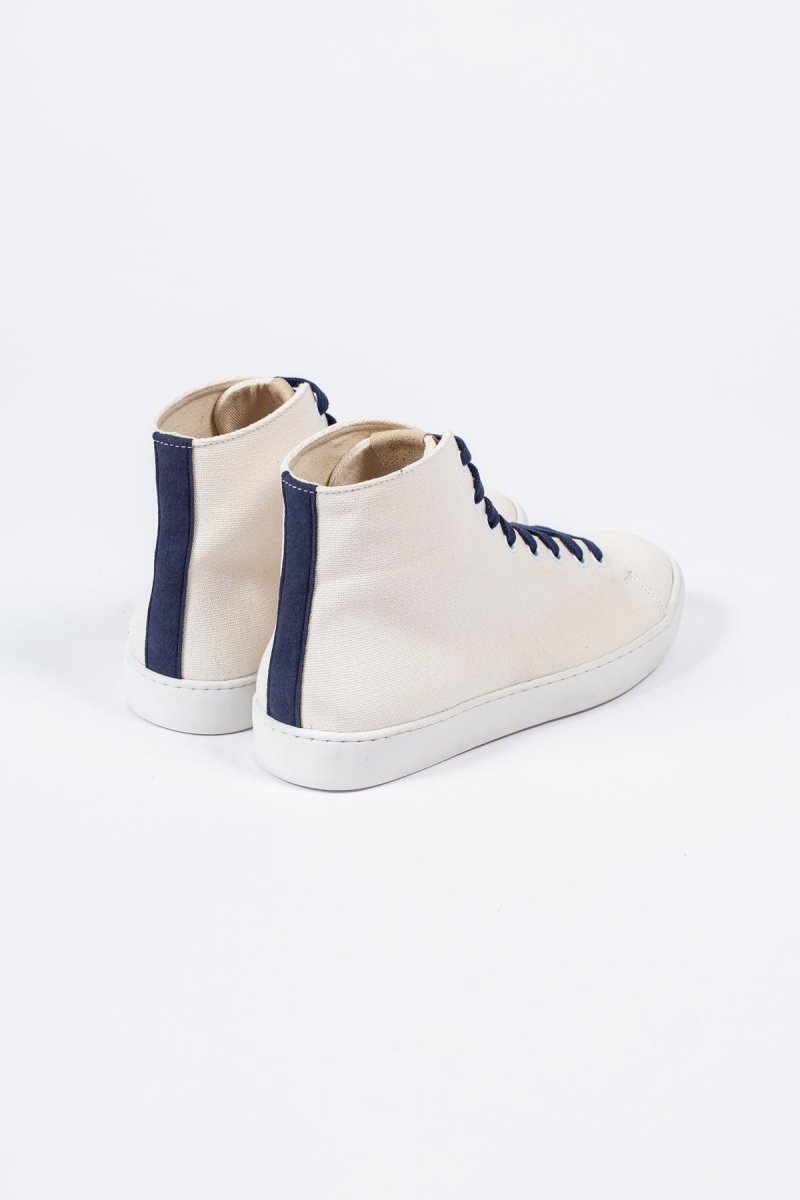 EKNOak High Sneaker | White Vegan Canvas36