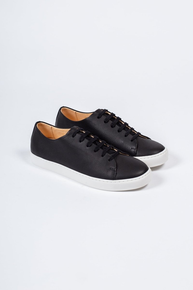 EKNOak Sneaker | Black Leather36