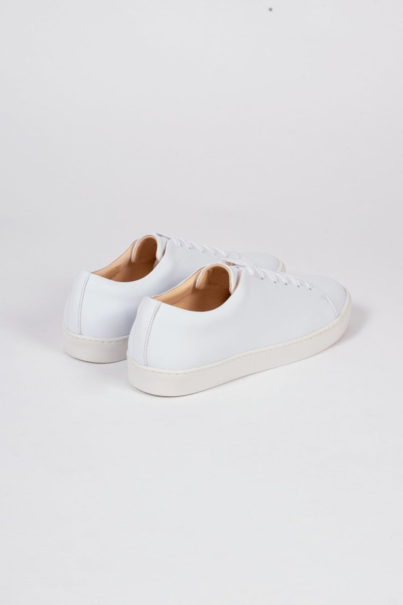 EKNOak Sneaker | White Leather35