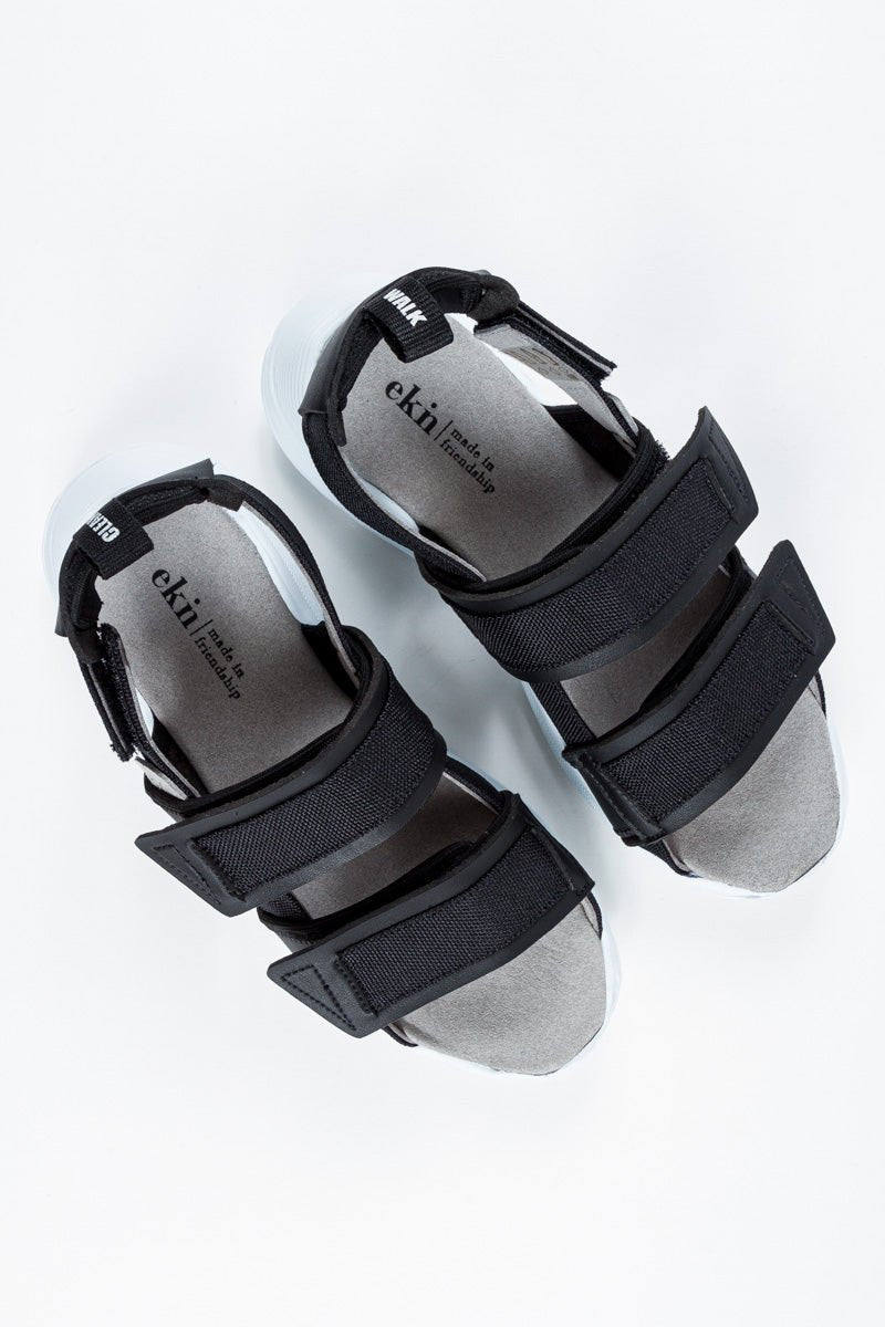 EKNPeach Sandal | Black Vegan36