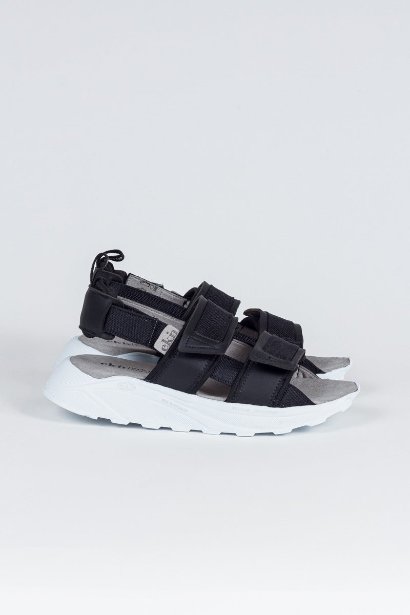 EKNPeach Sandal | Black Vegan36