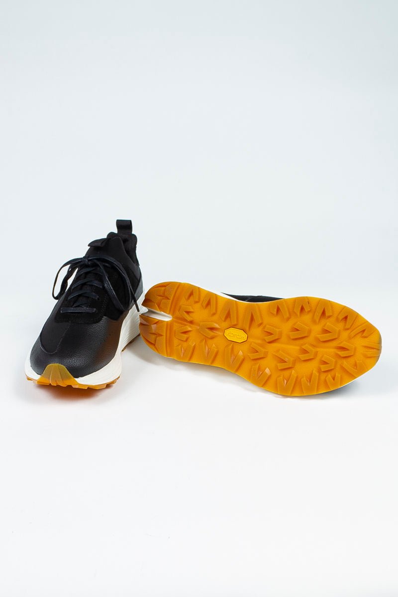 EKNYew Sneaker | Black Neoprene + Leather36