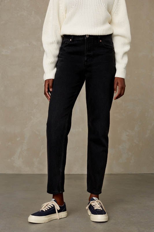 KINGS OF INDIGOCaroline Cropped Jeans | Eco Recycled Black Worn24/30