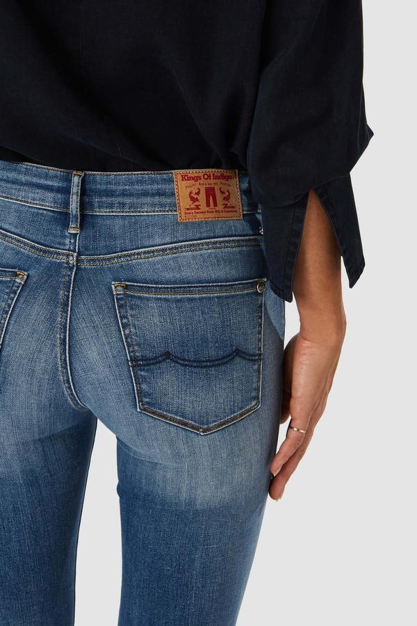 KINGS OF INDIGOJuno Jeans | Myla Marble Blue24/30