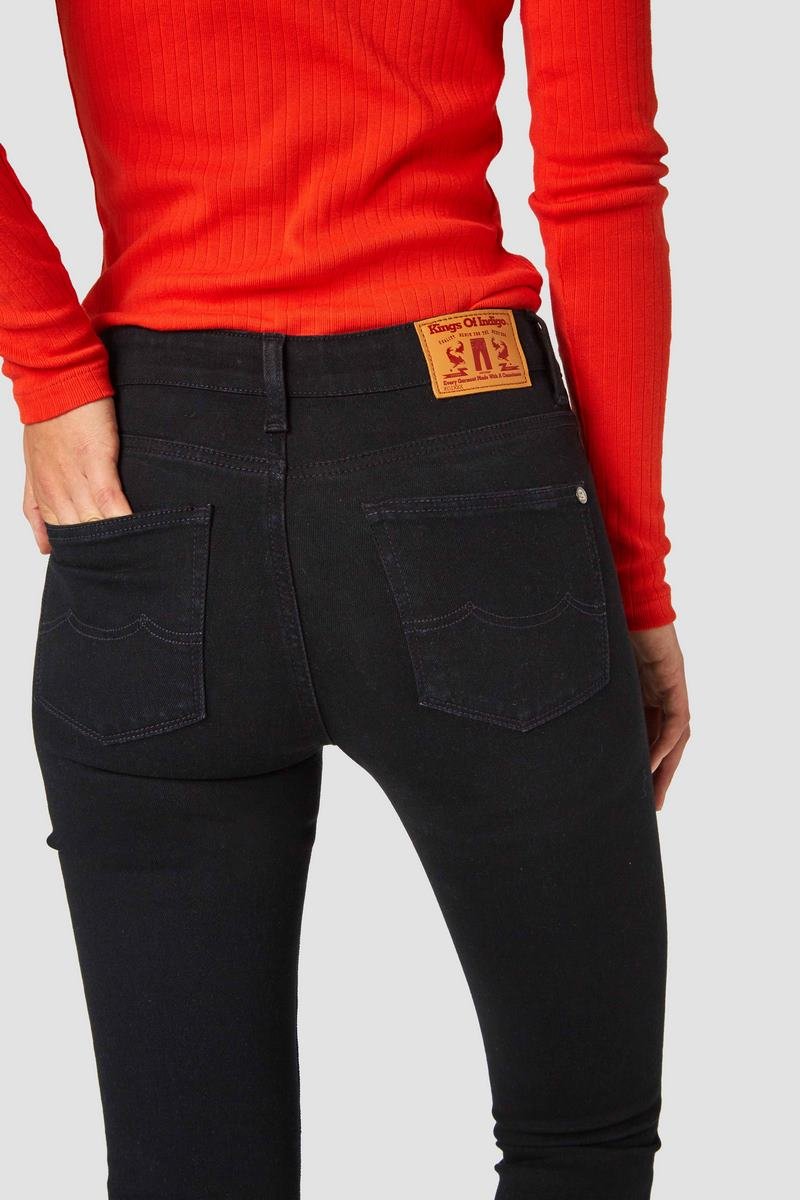 KINGS OF INDIGOJuno Jeans | Stay Black24/30