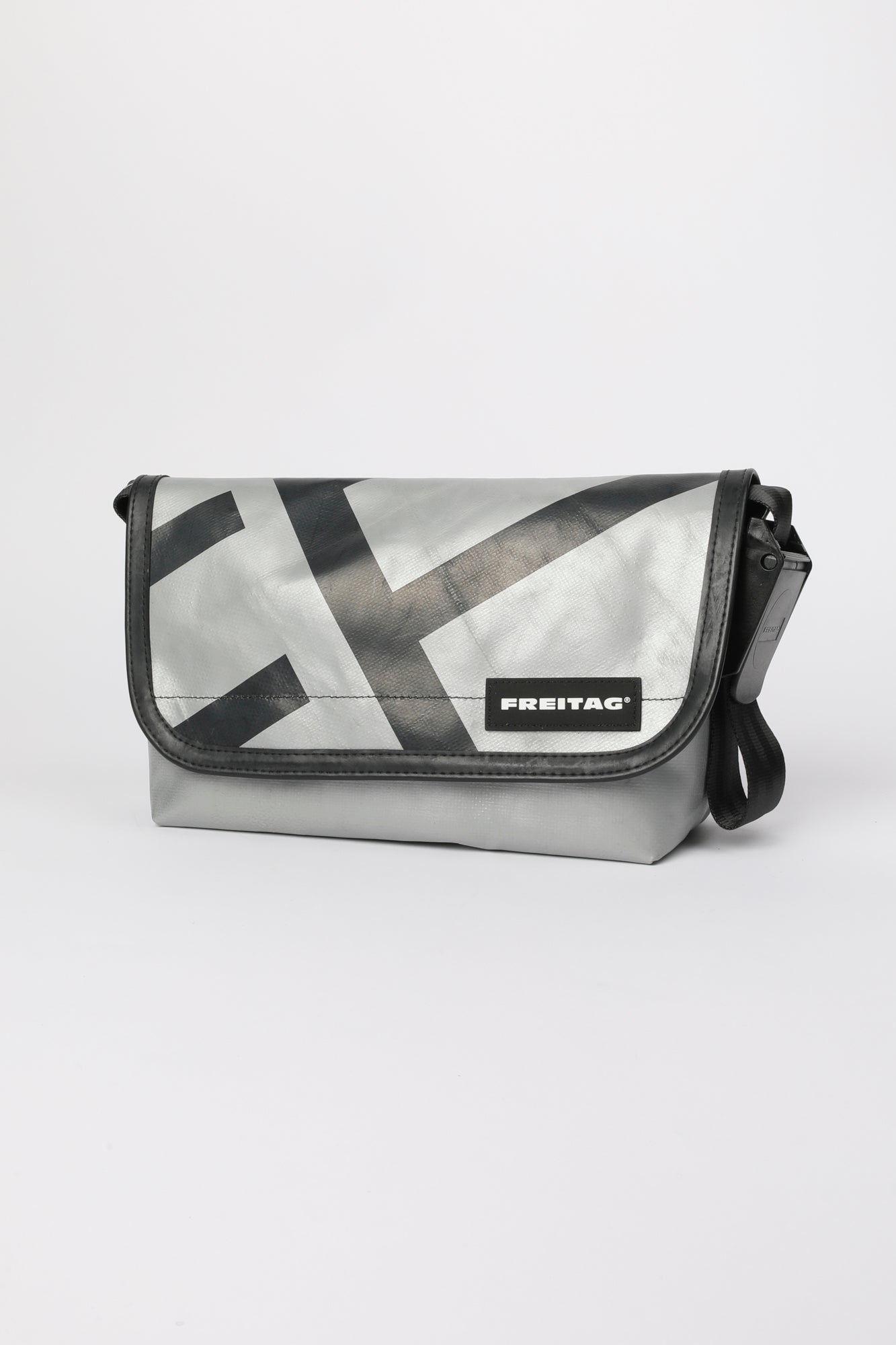 FREITAG HAWAII FIVE-O F41 グレーブラック　新品未使用 Shoulder bag Freitag F41 Hawaii Five-O F41 From 185.00 EUR