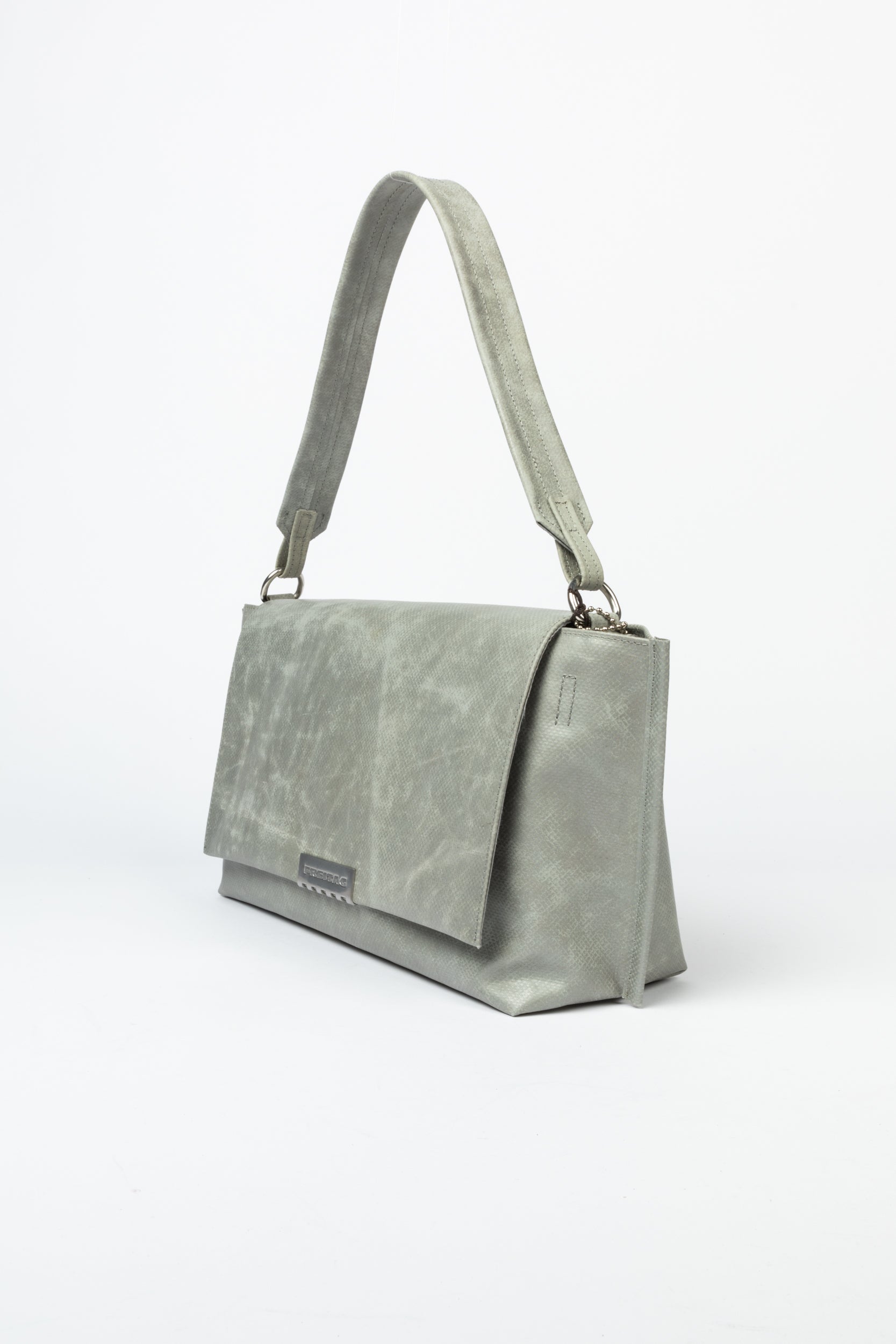 R202 Bates | Silver