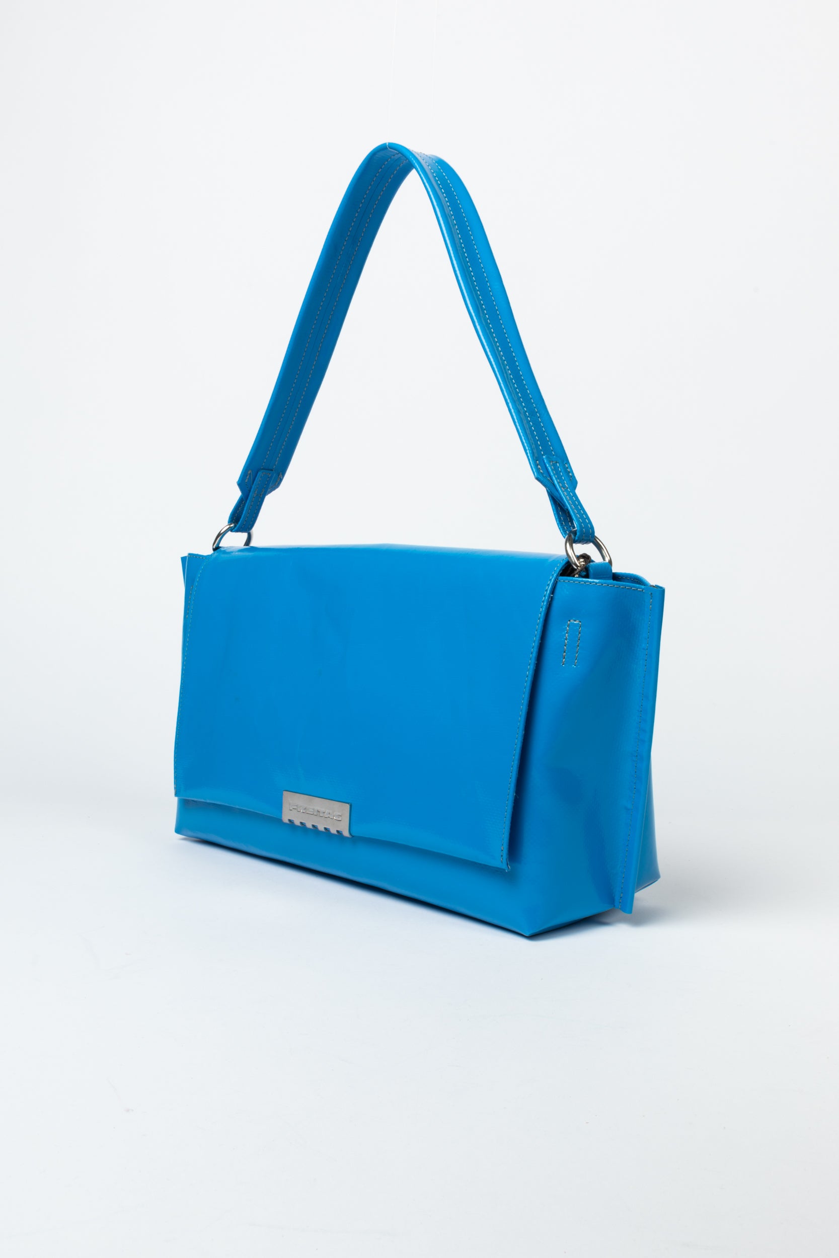 R202 Bates | Blue