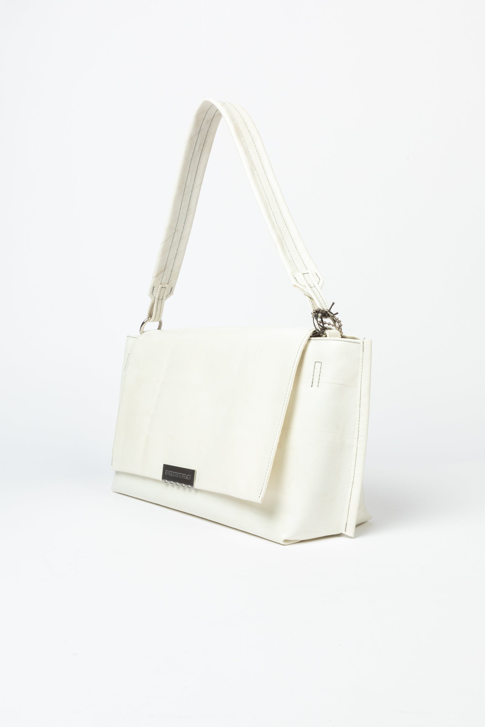 R202 Bates | White