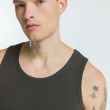 Hadrian Singlet | Peat