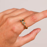 Wave Ring Gold with 3 Stones  # 1 | Size 7
