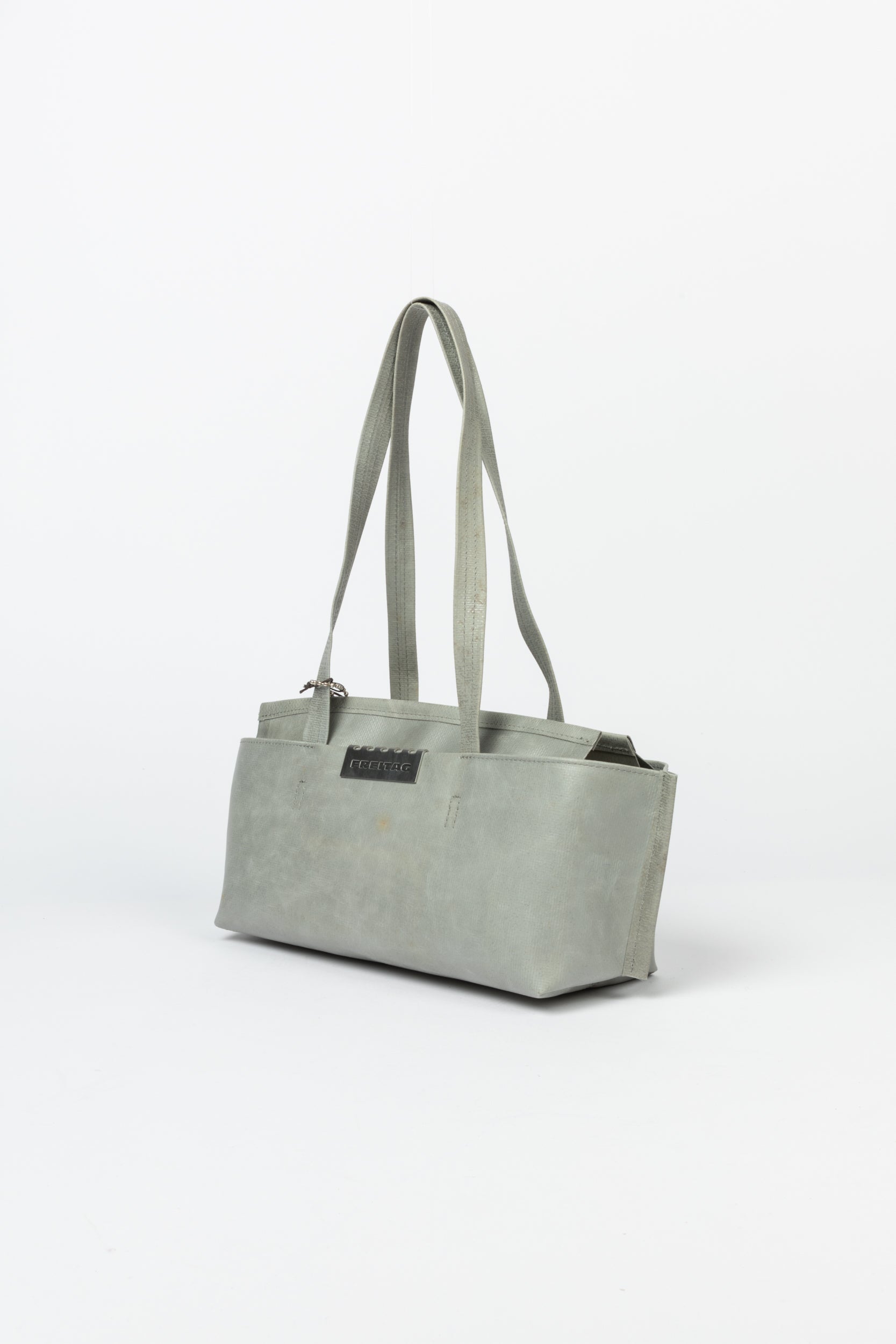 R204 Nan | Silver