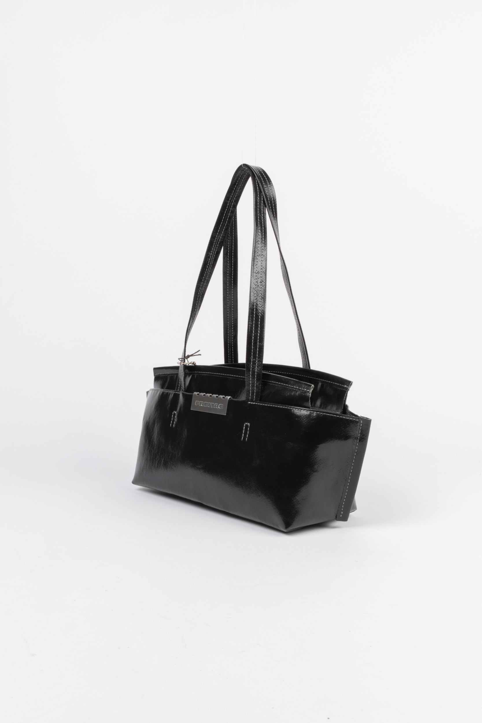 R204 Nan | Black