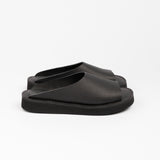 Richt | Black Pebbled