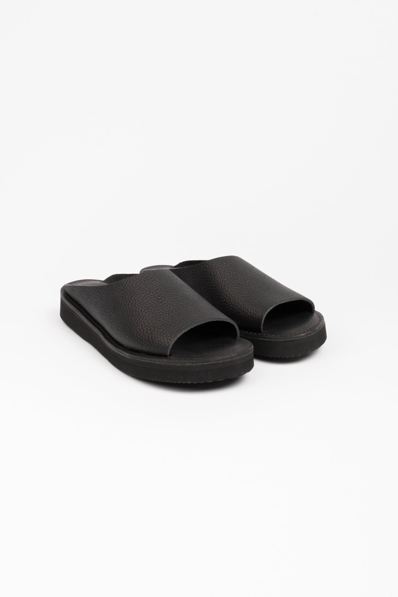 Richt | Black Pebbled